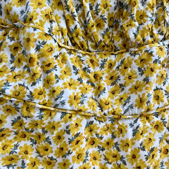 Morning Mist Romper with tie string straps - Picture 7 of 7